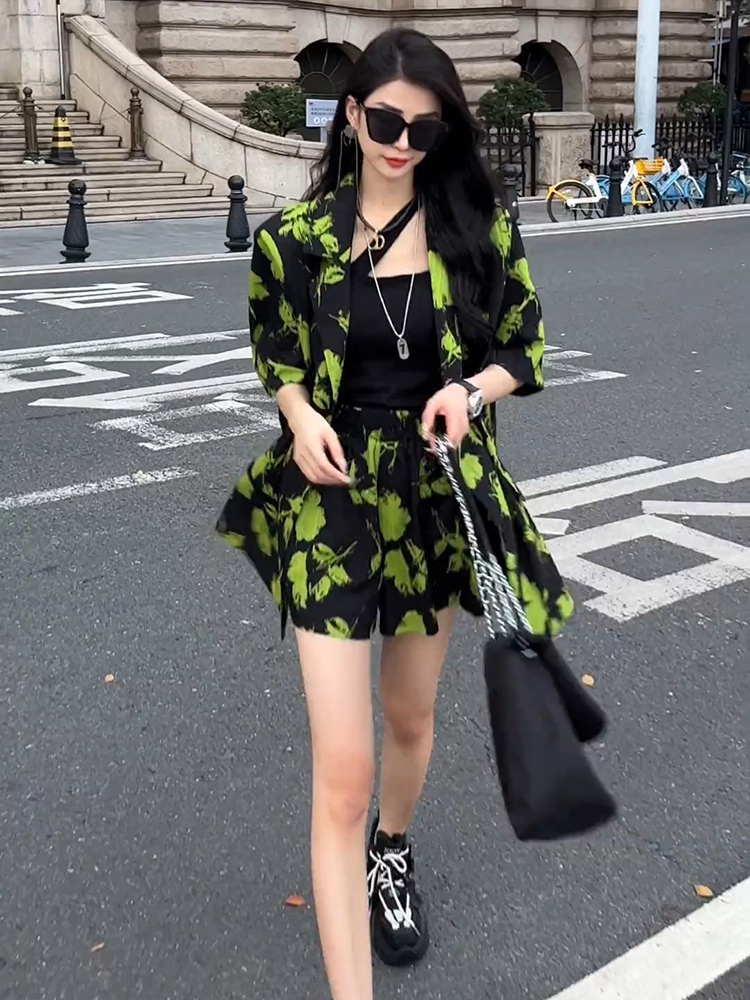 Street Fashion Online - Fashionable Print Suit Set Women's Spring