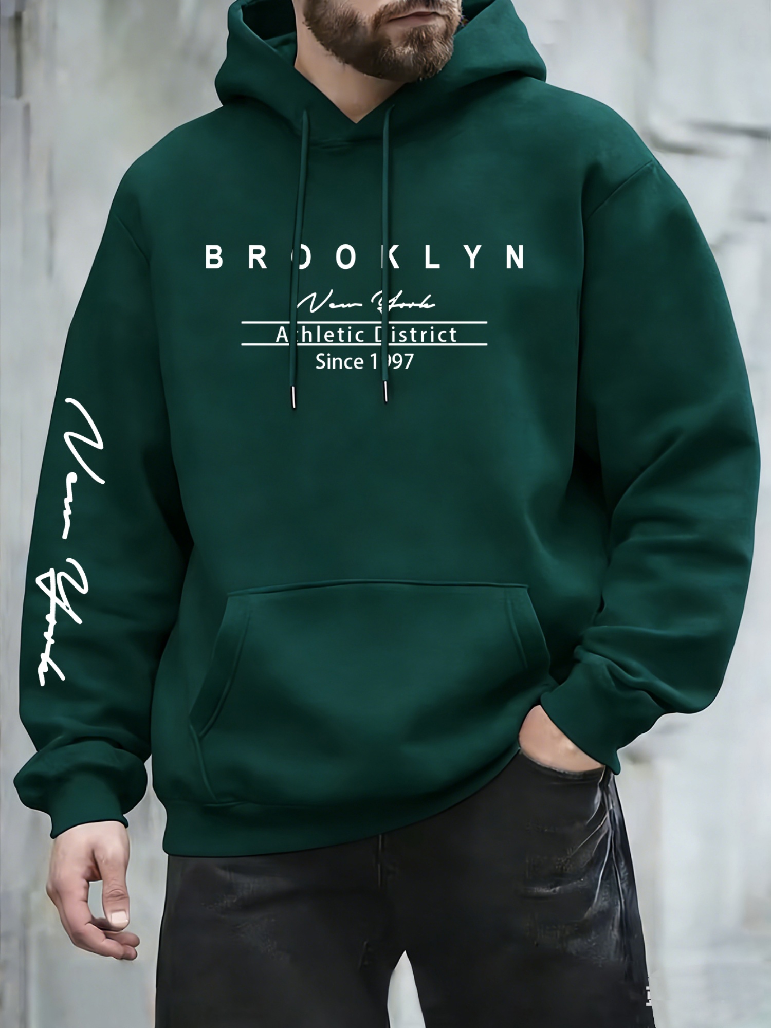 Urban fashion men's hoodie on  - Street Fashion Of New York 评论和价格