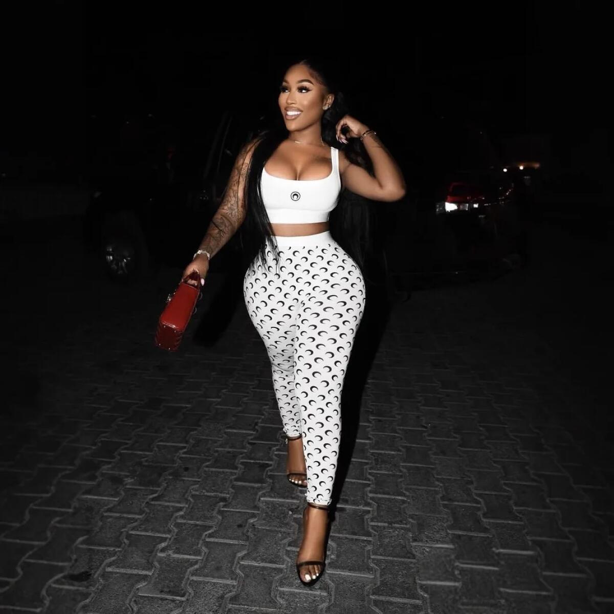 Sexy Women Two Piece Set Slim  - Street Fashion Vest 评论和价格