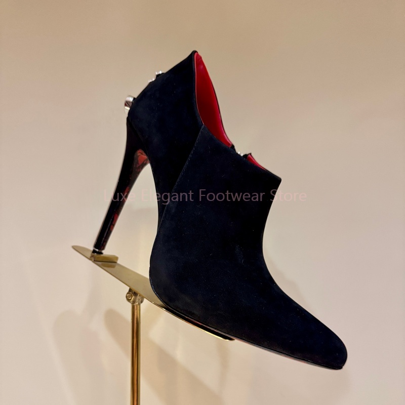 Black Suede Sword Shaped Point - Street Fashion Dress 评论和价格