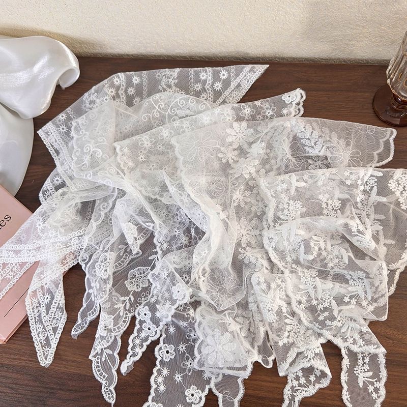 Triangle Lace Bandana Cream Wh - Bandana Multi Way 评论和价格