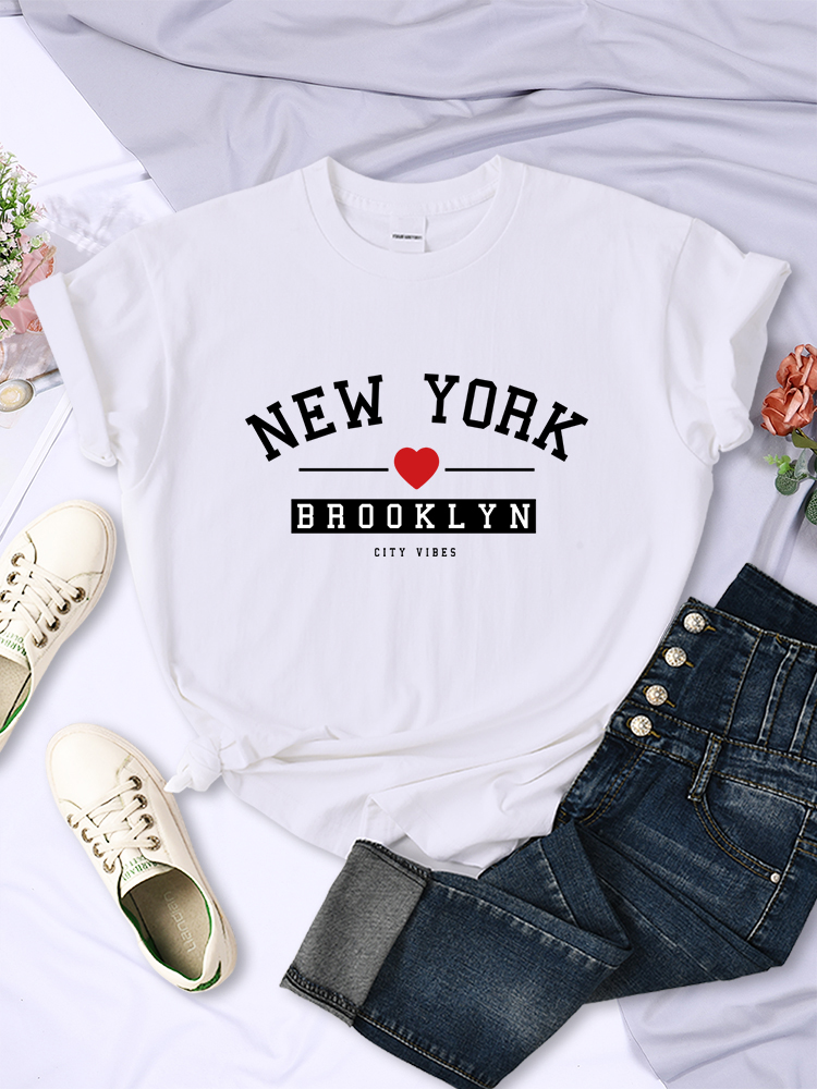 New York Brooklyn City Vibes L - Street Fashion Of New York 评论和价格