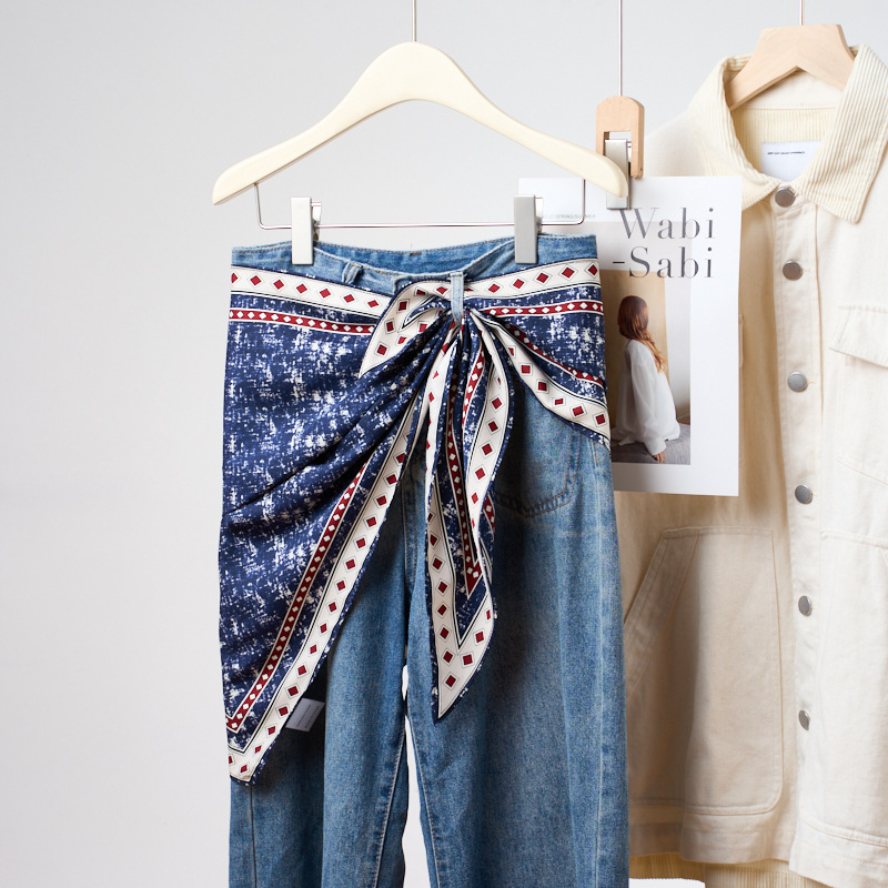 Denim Blue Triangle Scarf New  - Bandana Multi Way 评论和价格