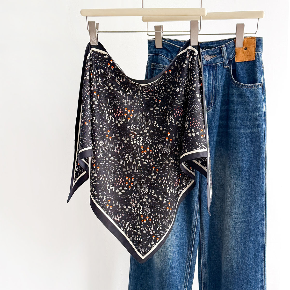 Stylish Triangle Waist Sash Sc - Bandana Multi Way 评论和价格